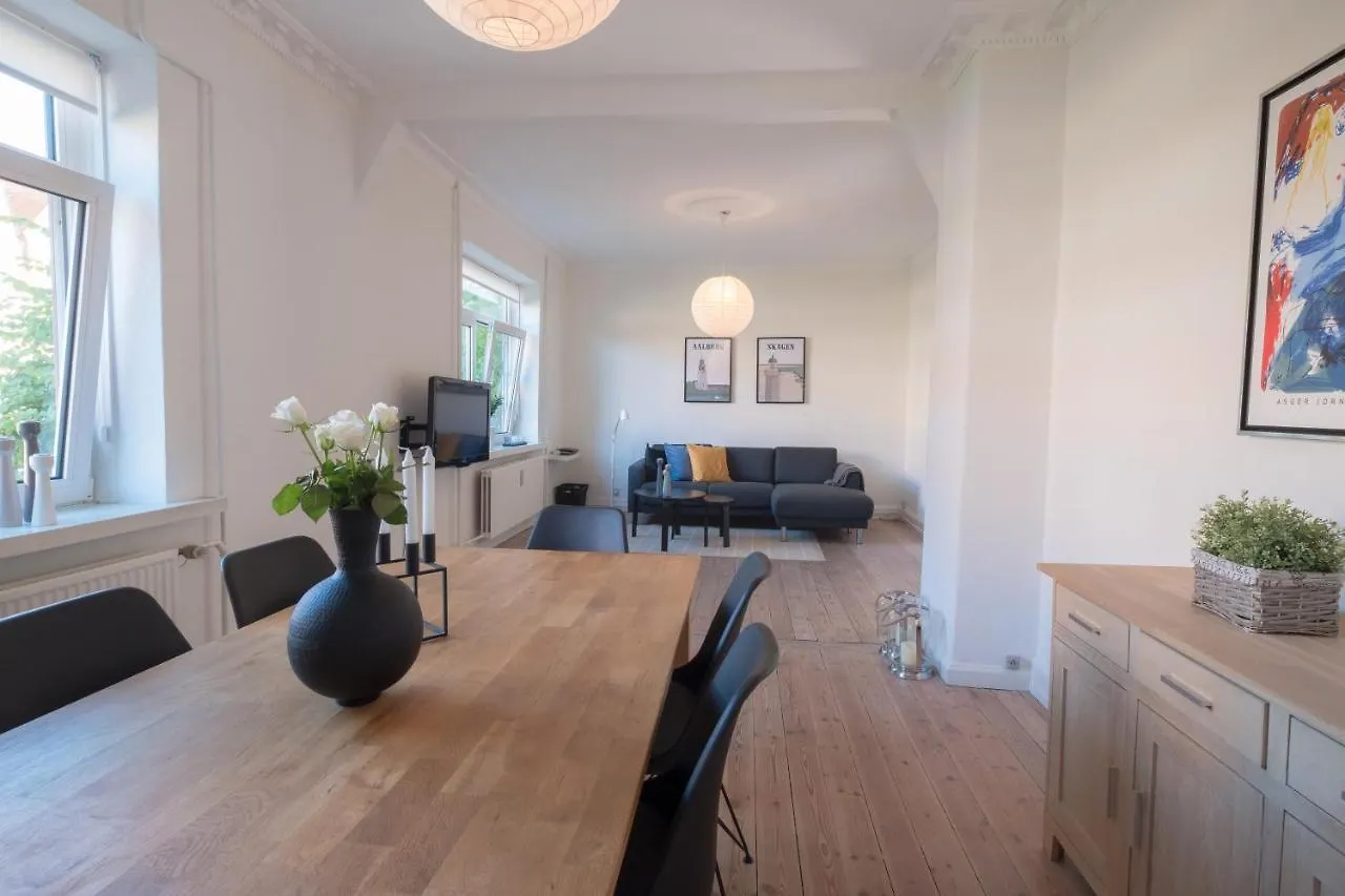 Spacious 2-Bed Apartment In オールボー デンマーク